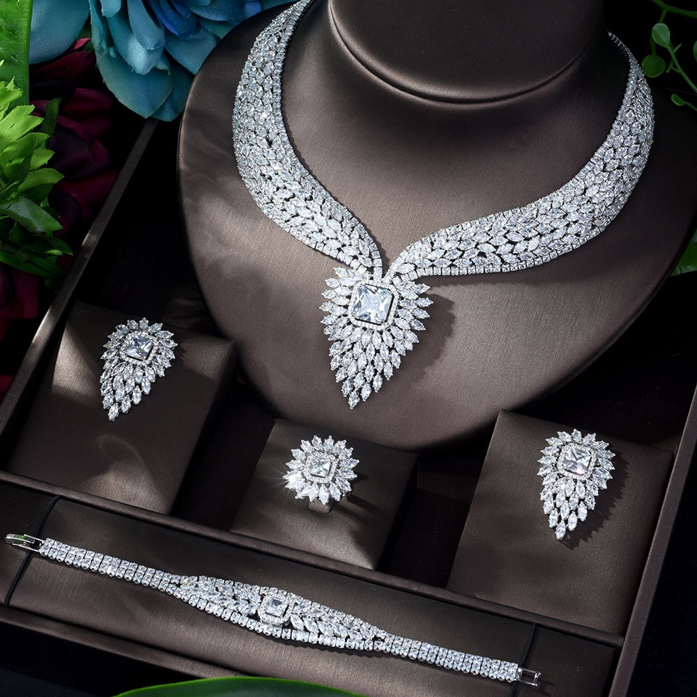 White Color Fashion Wedding Jewellery Set